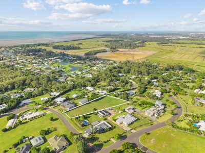 R2-5082126-Dundowran-Beach-2026-05-01-142748